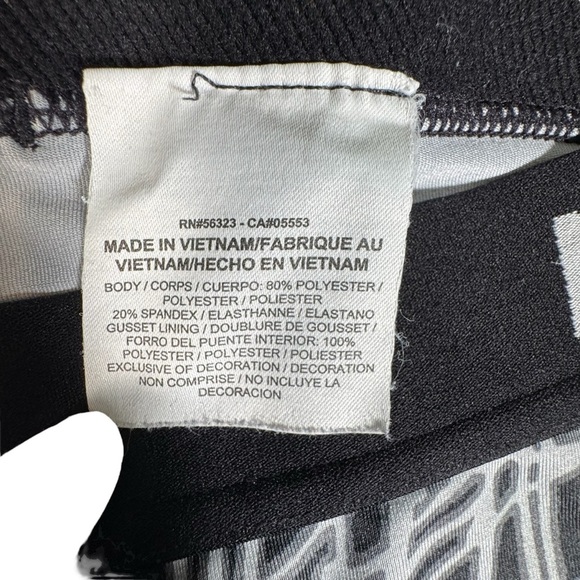 Nike Dri-FIT Pro Cool Tracer Training Capris Black 812063-010 Women's Small - Picture 4 of 11